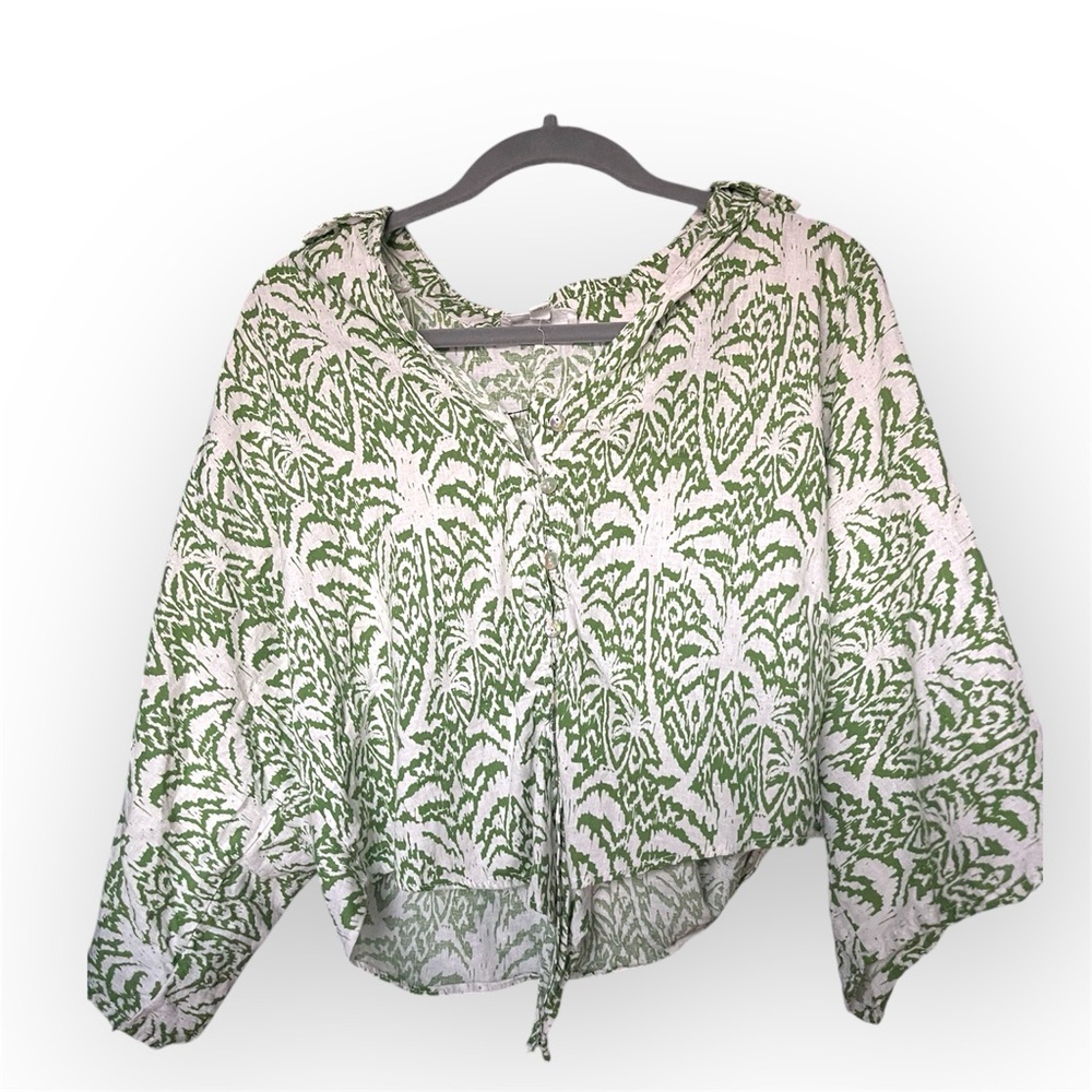 Green and white palm print tie front /loose crop top